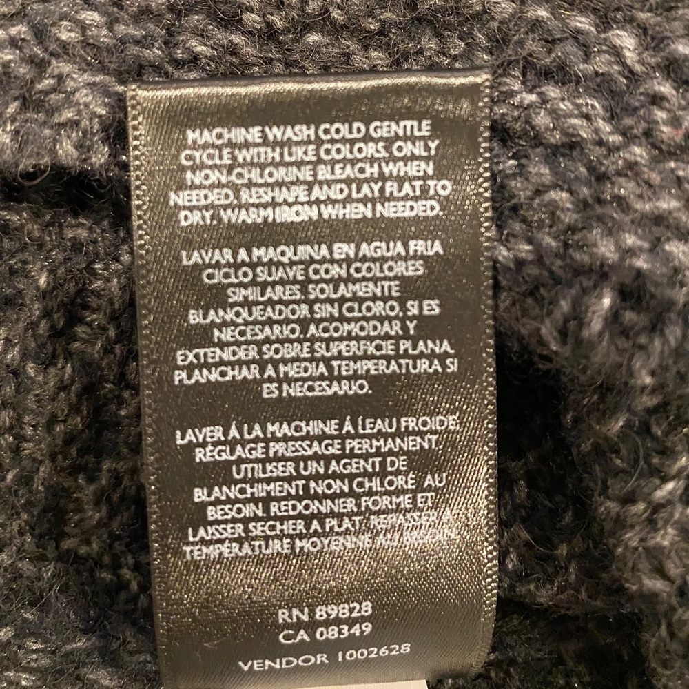 Nine West Gray & Black Wool Snap Top Sweater - Size Large - Picture 8 of 9